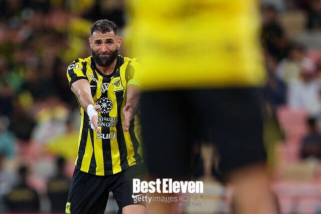 고정급 0원 제안… 자존심 긁힌 벤제마의 분노, 알 이티하드는 이제 와서 오해다. 재계약하자