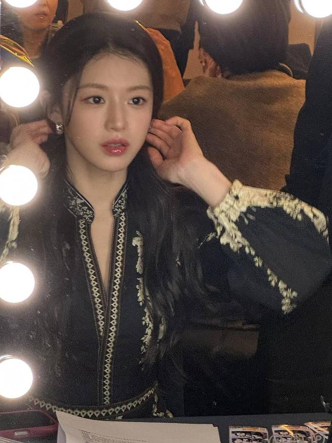 특히 차무희 립 컬러와 제품에 대해 폭풍 검색이 이뤄지고 있다. @goyounjung