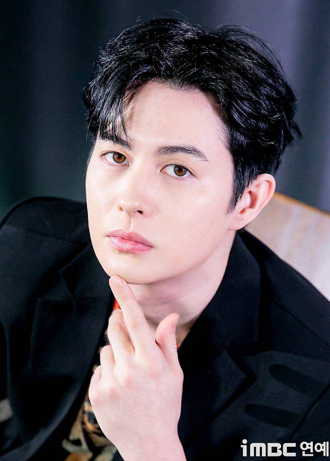 [단독] 조엘, 韓연예계서 살아남는 법…한국인처럼 치열하게(인터뷰)