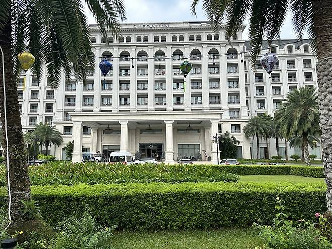 쉐라톤 푸꾸옥 롱비치 리조트 외관 / 사진=권효정 여행+ 기자