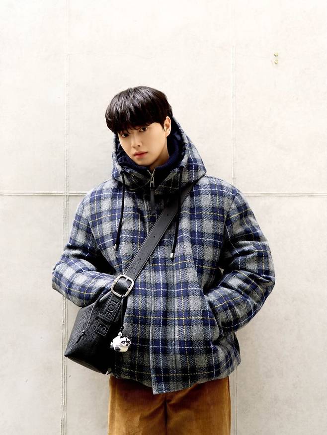 사진=송강 소셜미디어