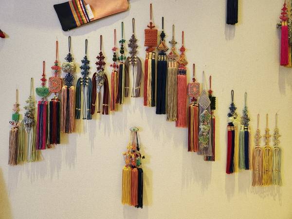 경상남도 무형유산 매듭장 배순화 보유자의 작품. /류민기 기자