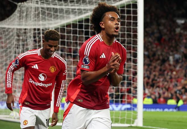 맨유에 남고 싶습니다...'선발 출전 4회' 지르크지, 세리에 이적설에도 잔류 의사 전달→여름 거취는 여전히 불투명