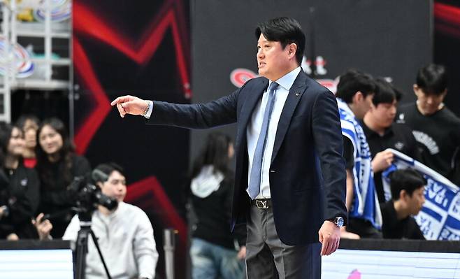[KBL 4라운드 리뷰] 부상 악재 속 버텨낸 KT, 해 뜰 날 기다린다