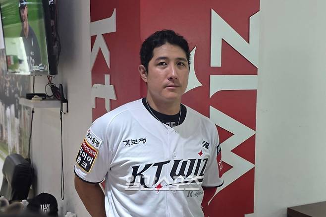 경기 후 일간스포츠와 만난 황재균. [사진 수원=윤승재 기자]