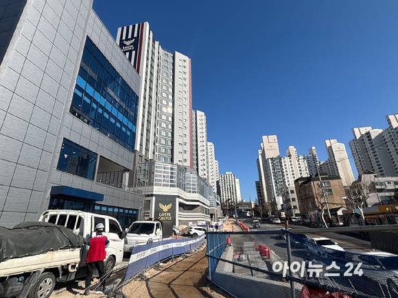 서울 동대문구 청량리동 '롯데캐슬하이루체' 시공 현장. [사진=김민지 기자]