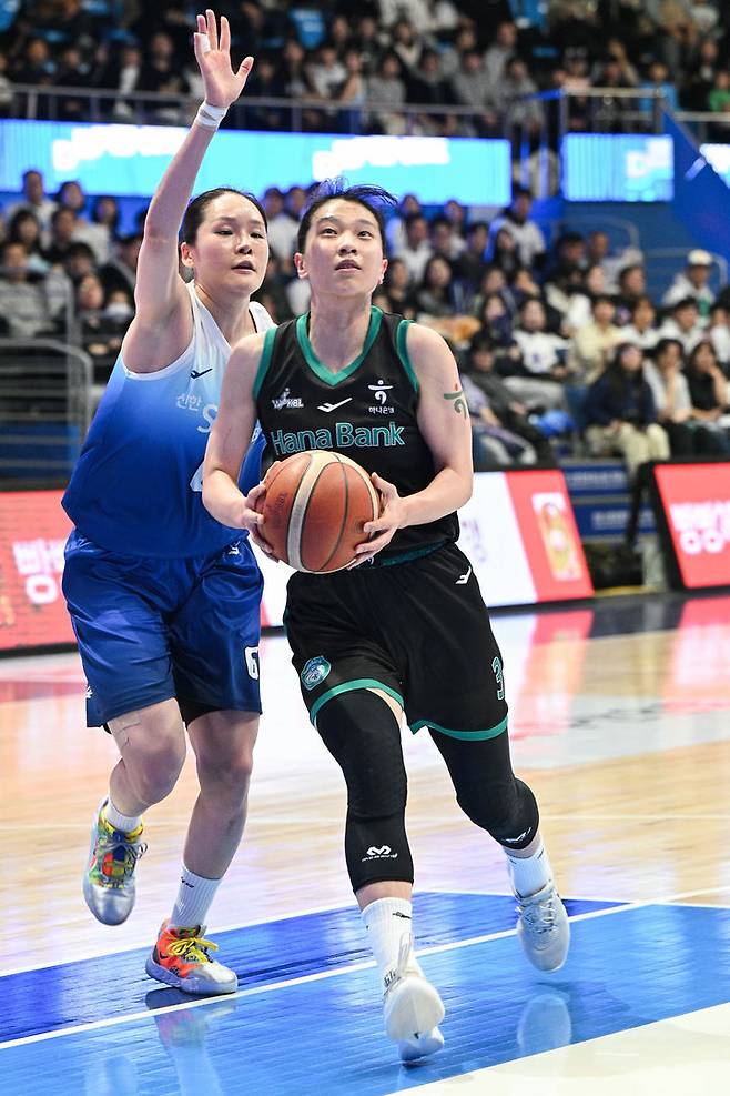 [서울=뉴시스] 여자프로농구 부천 하나은행의 정현. (사진=WKBL 제공)