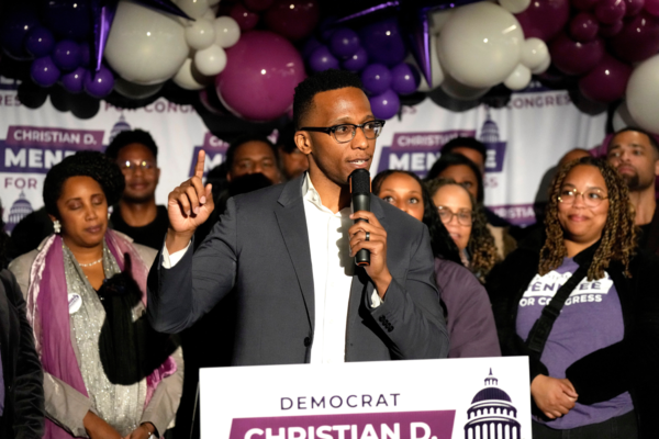 美텍사스주 연방 하원의원에 당선된 메네피. 연합뉴스