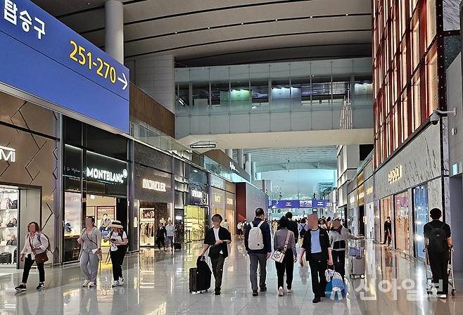 인천국제공항 제2여객터미널 면세구역. [사진=김소희 기자]