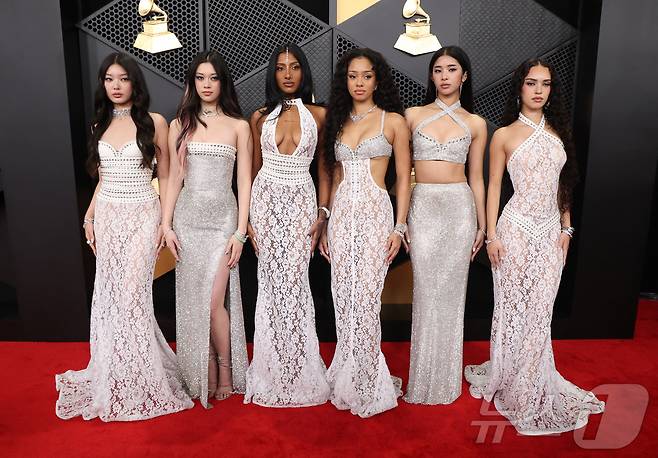 제68회 그래미 어워즈 레드카펫에 오른 캣츠아이 ⓒ 로이터=뉴스1