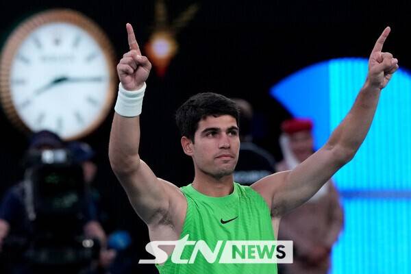 호주 오픈을 제패한 카를로스 알카라스(1위·스페인). /사진=뉴시스(AP)