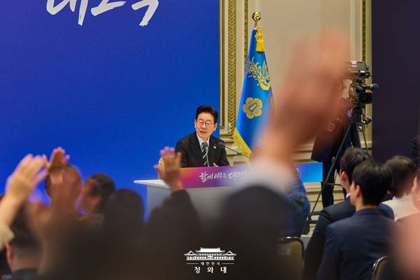 ▲ 이재명 대통령이 지난달 21일 청와대 영빈관에서 열린 신년기자회견에 참석한 모습. 사진=청와대