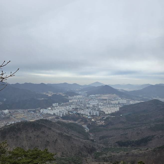 천성산에서 바라보는 양산시내