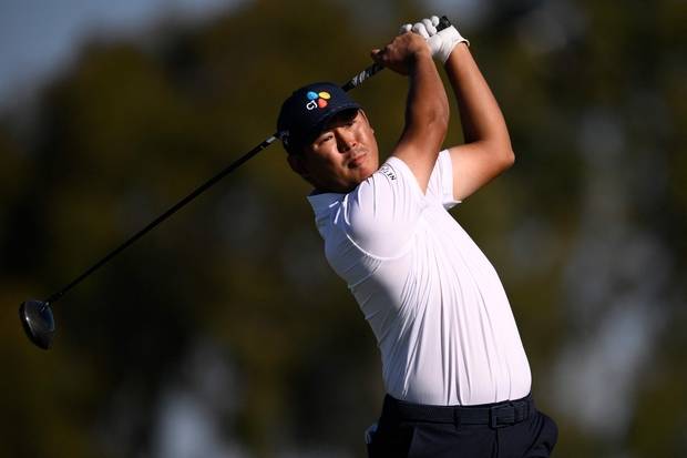 김시우가 PGA 투어 파머스 인슈어런스오픈 두 번째 홀에서 티샷을 하고 있다. AFP연합뉴스