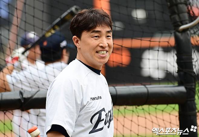 지난해 11월 KBO의 2026 FA 승인선수 공시 이후 유일하게 미계약자로 남아 있는 베테랑 타자 손아섭. 사진 엑스포츠뉴스 DB
