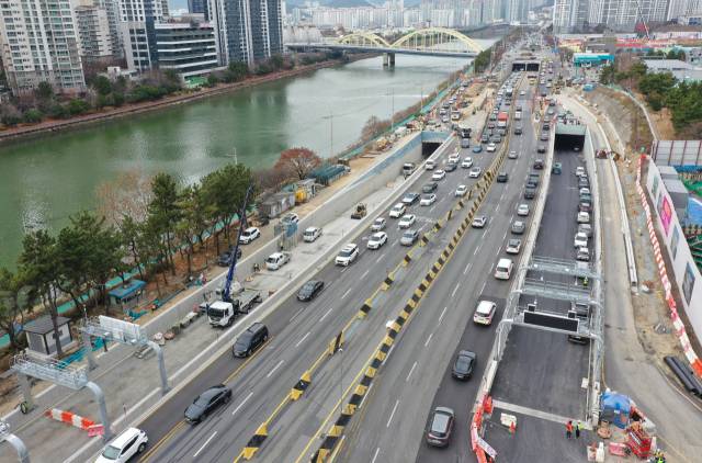 부산 북구 만덕과 해운대구 센텀을 연결하는 대심도가 오는 10일 개통한다. 만덕~센텀 대심도 센텀IC 입출구 일대 모습. 부산일보DB