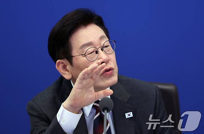 이재명 대통령이 3일 청와대에서 열린 국무회의에서 발언을 하고 있다. (청와대통신사진기자단) 2026.2.3/뉴스1 ⓒ News1 이재명 기자