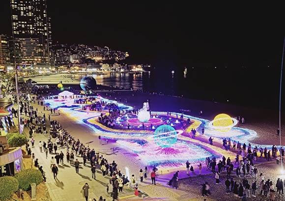 해운대해수욕장에서 ‘제12회 해운대빛축제’가 펼쳐지고 있다. [사진=부산광역시 해운대구]