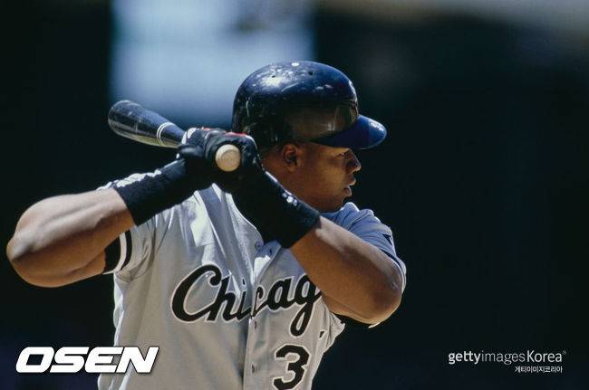 [사진] 선수 시절 프랭크 토마스 ⓒGettyimages(무단전재 및 재배포 금지)