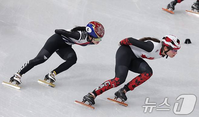 2026 밀라노·코르티나담페초 동계올림픽 개막을 사흘 앞둔 3일(현지시간) 이탈리아 밀라노 아이스스케이팅 아레나에서 쇼트트랙 김길리가 훈련을 하고 있다. 2026.2.4/뉴스1 ⓒ News1 김성진 기자