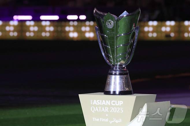 AFC 아시안컵 우승 트로피. ⓒ AFP=뉴스1