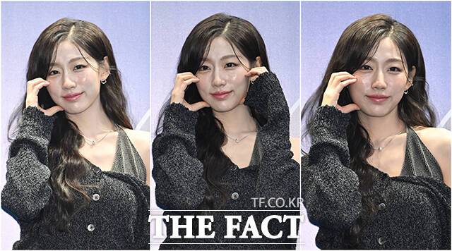 러블리즈 정예인이 4일 오후 서울 중구 동대문디자인플라자(DDP)에서 열린 '2026 F/W 서울패션위크' 얼킨 포토월에 참석해 블루카펫을 밟고 있다. /박헌우 기자