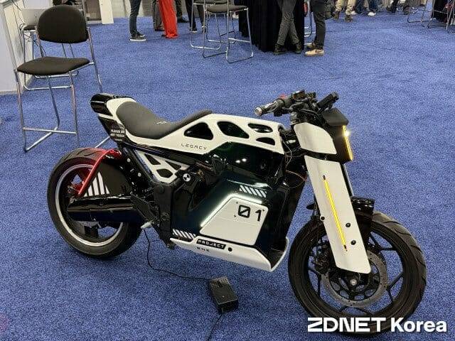 학생 유저가 솔리드웍스로 만든 전기 오토바이.