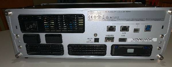 PS4 개발자 키트 후면