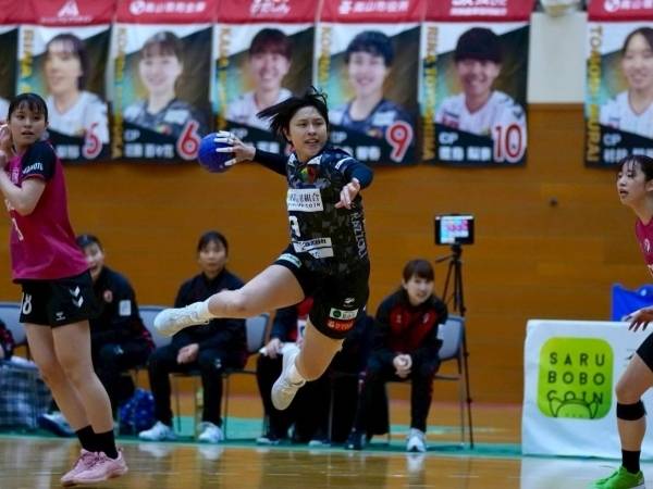 사진 2025/26 시즌 일본 여자 핸드볼 리그 H 뷰스트 핀디즈와 블랙 불스의 경기 모습, 사진 출처=블랙 불스