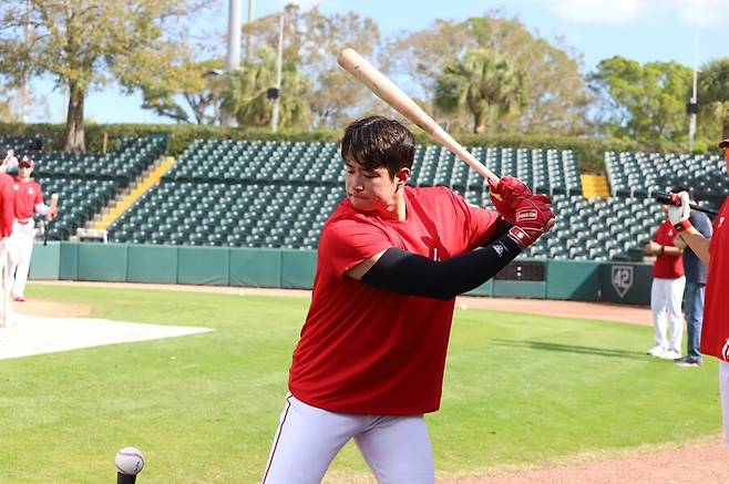 ▲ 변함 없는 장타력을 과시하며 건재를 보여주겠다는 각오를 펼친 김재환 ⓒSSG 랜더스