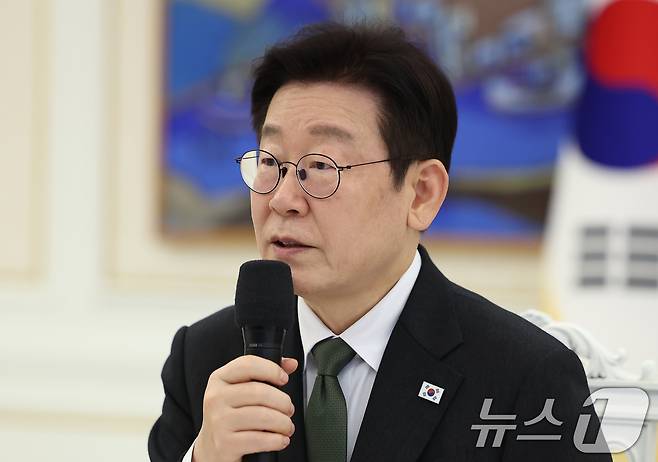 이재명 대통령이 4일 청와대에서 열린 청년일자리와 지방투자 확대를 위한 기업간담회에서 발언을 하고 있다. 2026.2.4/뉴스1 ⓒ News1 이재명 기자