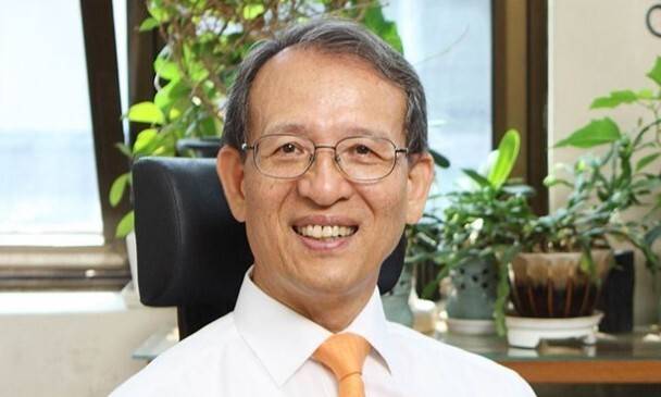 이준구 서울대 경제학부 명예교수. 이준구 교수 누리집 갈무리