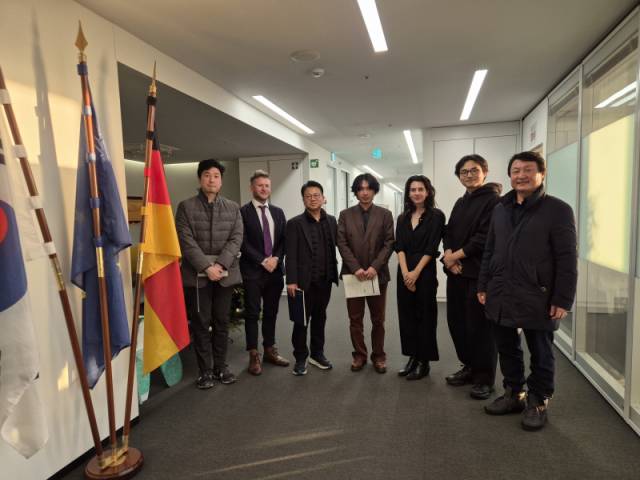 ▲ 고성군 관계자들이 1일 주한독일대사관을 방문해 국제 평화문화축제 개최에 따른 실무 협의를 진행했다.