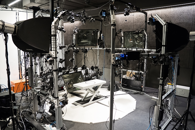 덱스터 본사 내 ‘얼굴 3D 스캐너’ 촬영 스튜디오 전경 [덱스터 제공]