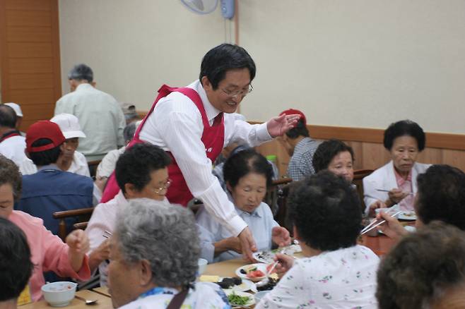 노영민 전 대통령 비서실장 제공