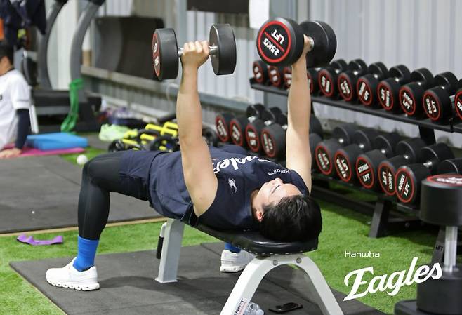 ▲ 왕옌청은 기량은 물론 성실한 자세에서도 합격점을 받고 있다 ⓒ한화이글스