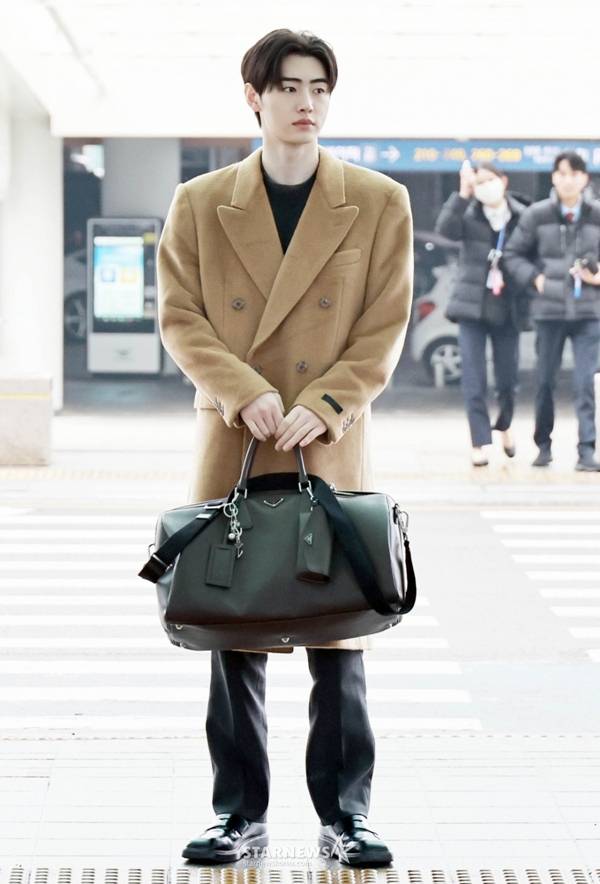 성화봉송을 위해 출국하는 성훈 /사진 임성균기자