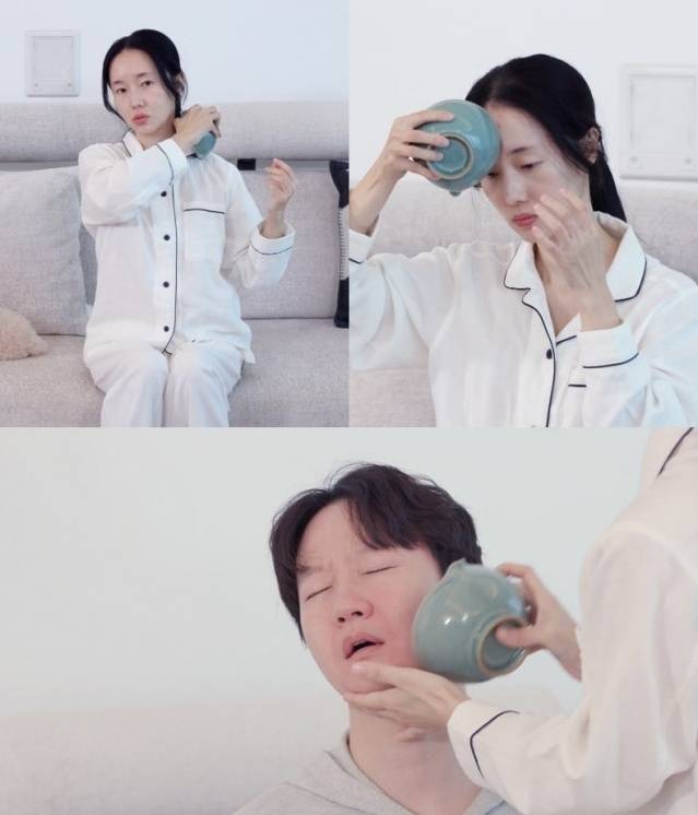 기초 관리 후에는 오랜 습관도 공개했다.