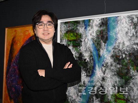 ▲ 일본 삿포로에서 전시회를 갖는 정영진 교수. 본보 자료사진