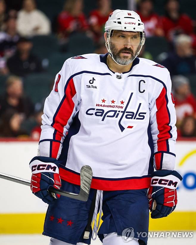 러시아의 이번 올림픽 아이스하키 출전 불가로 대회에 나서지 못하는 알렉산드르 오베치킨_[EPA=연합뉴스]