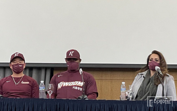 키움 시절 푸이그는 영어 통역을 주로 사용했다(사진=더게이트 배지헌 기자)