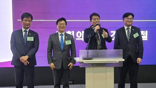 왼쪽부터 박균택, 정진욱, 조인철, 정준호 국회의원. 사진=한상인 기자.