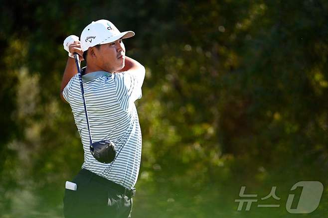 김시우가 7일(한국시간) 열린 PGA 투어 WM 피닉스오픈 2라운드에서 공동 5위로 도약했다. ⓒ AFP=뉴스1