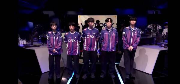 6일 종로 치지직 롤파크에서 열린 2026 LCK컵 플레이-인 첫번째 경기 마지막 3세트에서 캐리 라인이 살아난 DRX는 역시 강팀이었다. DRX는 9일 만에 다시 만난 브리온과의 풀세트 혈투 끝에 승리를 거두며 플레이-인 2라운드 진출에 성공했다.  (▲ DRX & 브리온=2:1). /사진=네이버 치지직 라이브영상 캡처