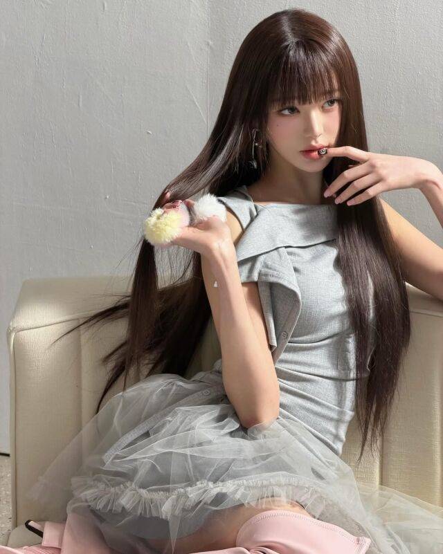 장원영이 인형같은 비주얼을 뽐냈다. / 장원영 SNS