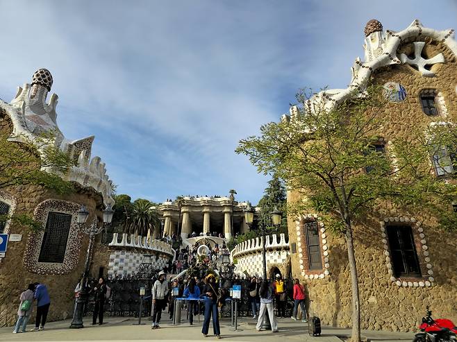 구엘 공원 입구 파빌리온.&nbsp;