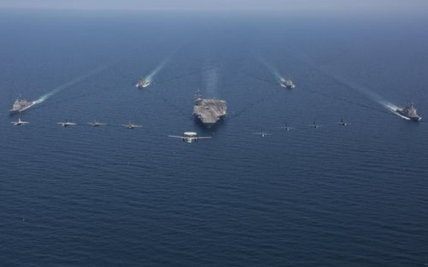 에이브러햄 링컨 항모전단. 미 7함대 페이스북 계정