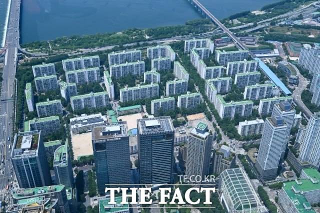 부동산 플랫폼 아실에 따르면 지난 6일 기준 서울 아파트 매물은 5만9706건으로 이 대통령이 양도세 중과 유예 연장을 고려하지 않겠다고 밝힌 지난달 23일(5만6219건)과 비교해 6.2%(3487건) 증가했다. /더팩트 DB