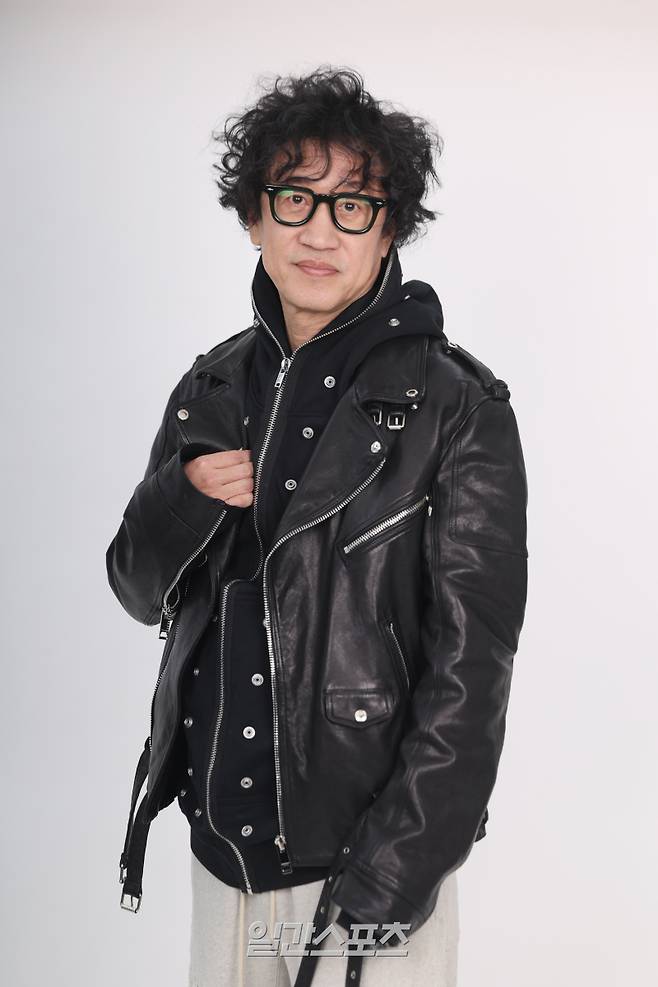 가수 김광진이 2일 오후 서울 중구 순화동 KG타워에서 진행된 일간스포츠와의 인터뷰에 앞서 포즈를 취하고 있다. 서병수 기자 qudtn@edaily.co.kr /2026.02.2/