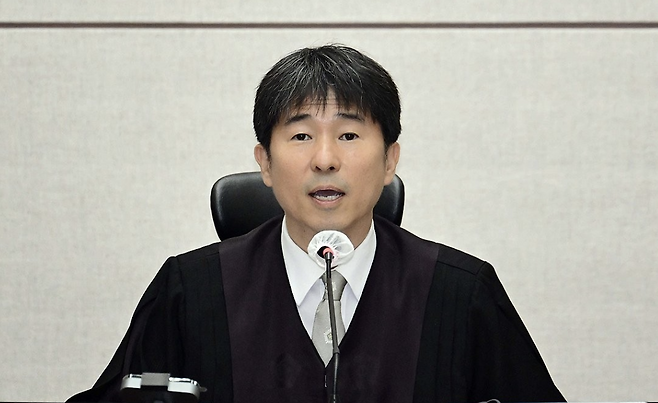 윤석열 전 대통령의 내란 선고 1심을 맡은 지귀연 부장판사, 오는 23일부터 서울북부지법 부장판사로 전보된다.